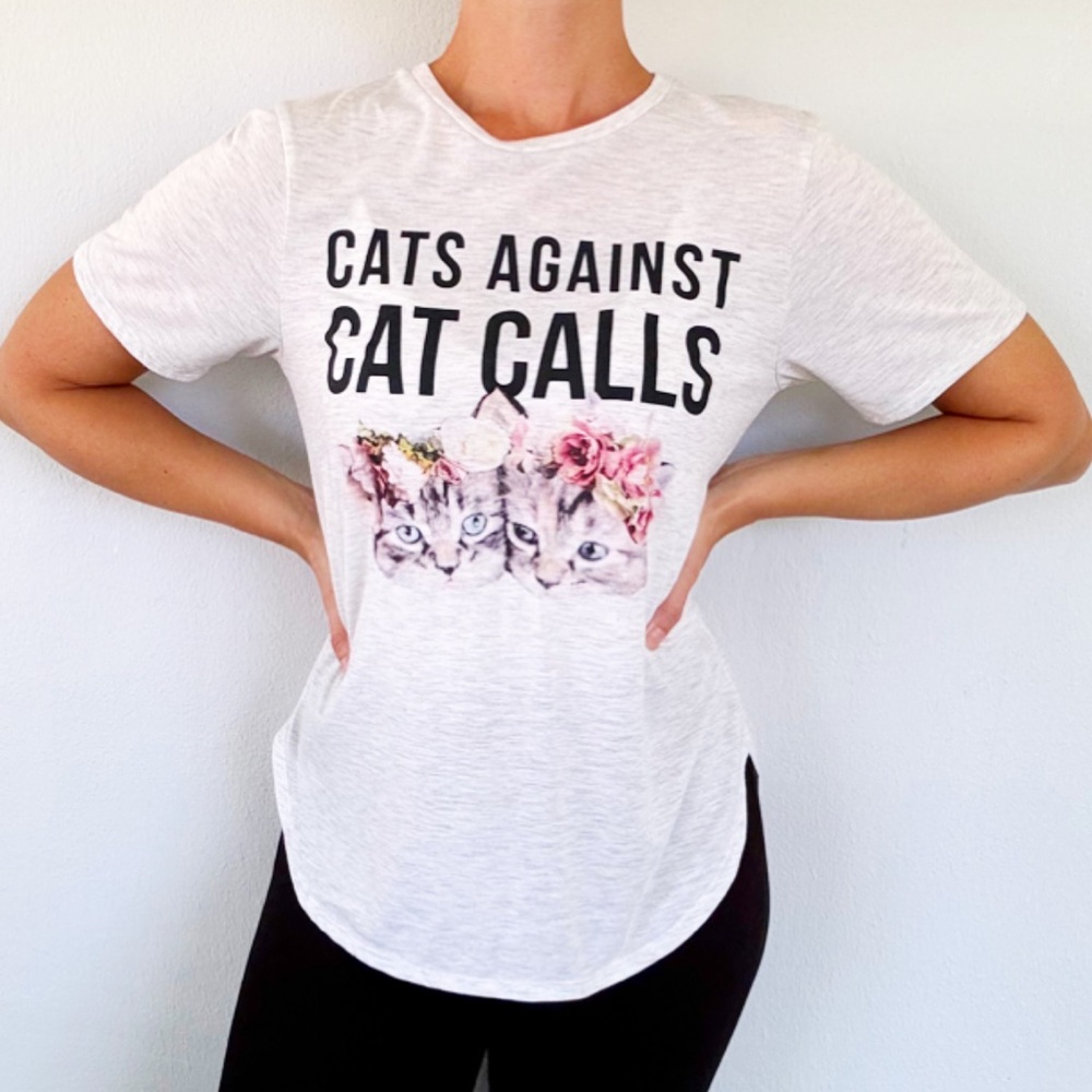 Mighty Fine Cats against cat calls graphic print tee size small